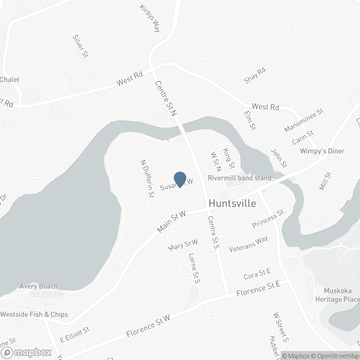 18 SUSAN STREET W, Huntsville, Ontario P1H 1X4